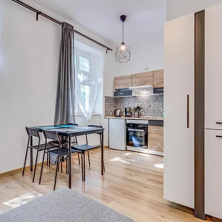 Appartamento Rentplanet - Nadodrze Breslavia